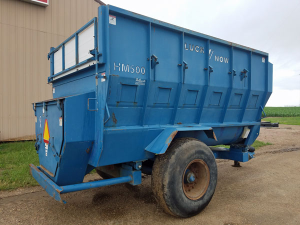 Luck-Now-HM-500-4-Auger-Mixer-Wagon-ID2656