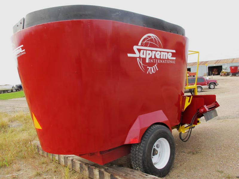 Supreme 700T vertical mixer wagon | Farm Equipment>Mixers>Vertical Feed Mixers - 7