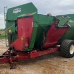 Farm-Aid-560-Reel-Mixer-Wagon