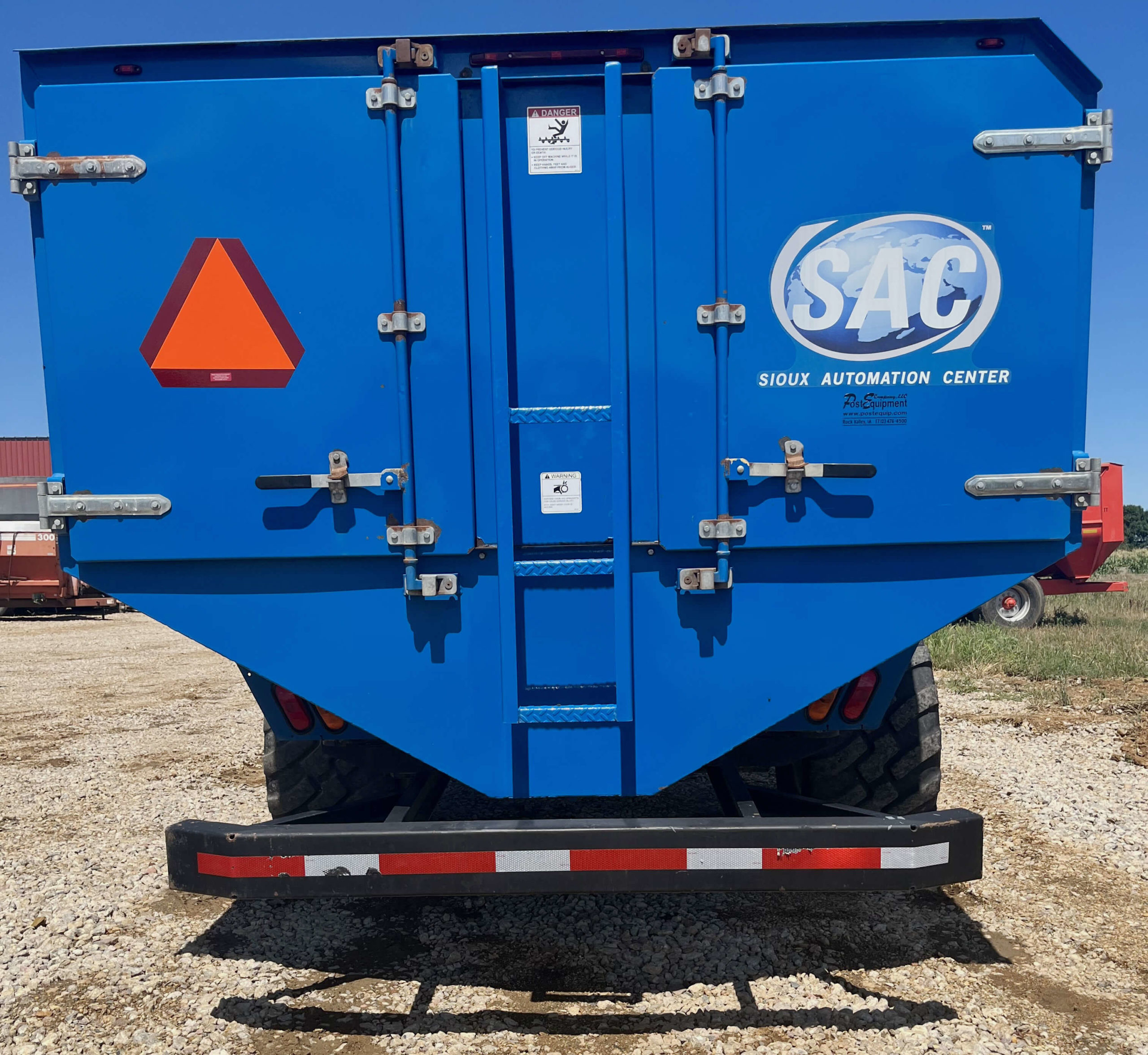 SAC-6150-Reel-Mixer-Wagon