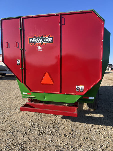 Farm Aid 680 Reel Mixer Wagon - Image 4