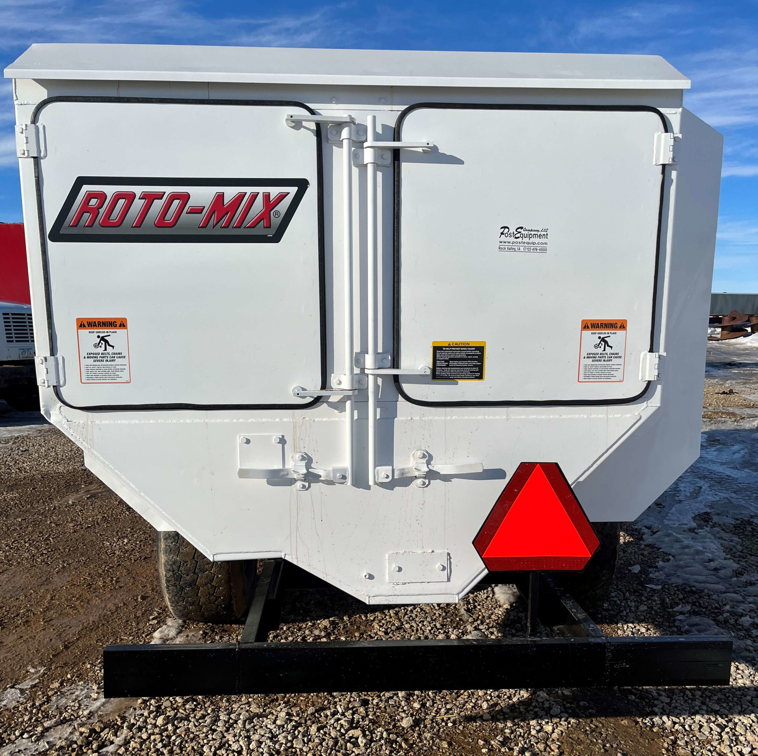 Roto-Mix 1355 Vertical Mixer Wagon for sale @ Post Equipment