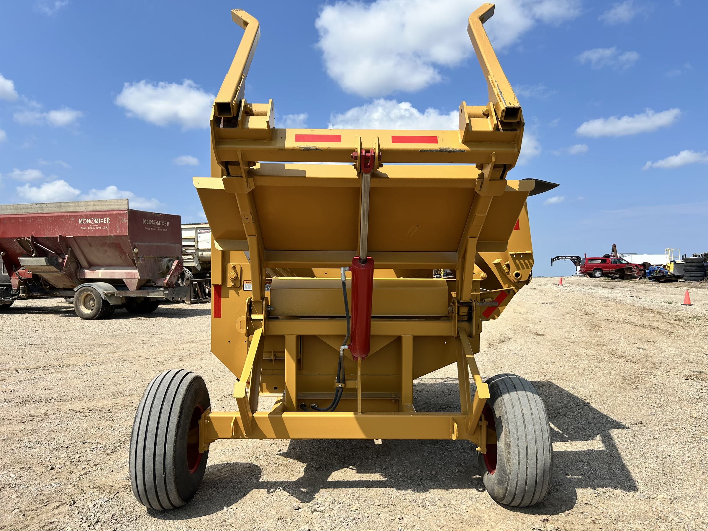 Haybuster 2650 Bale Processor - Image 6