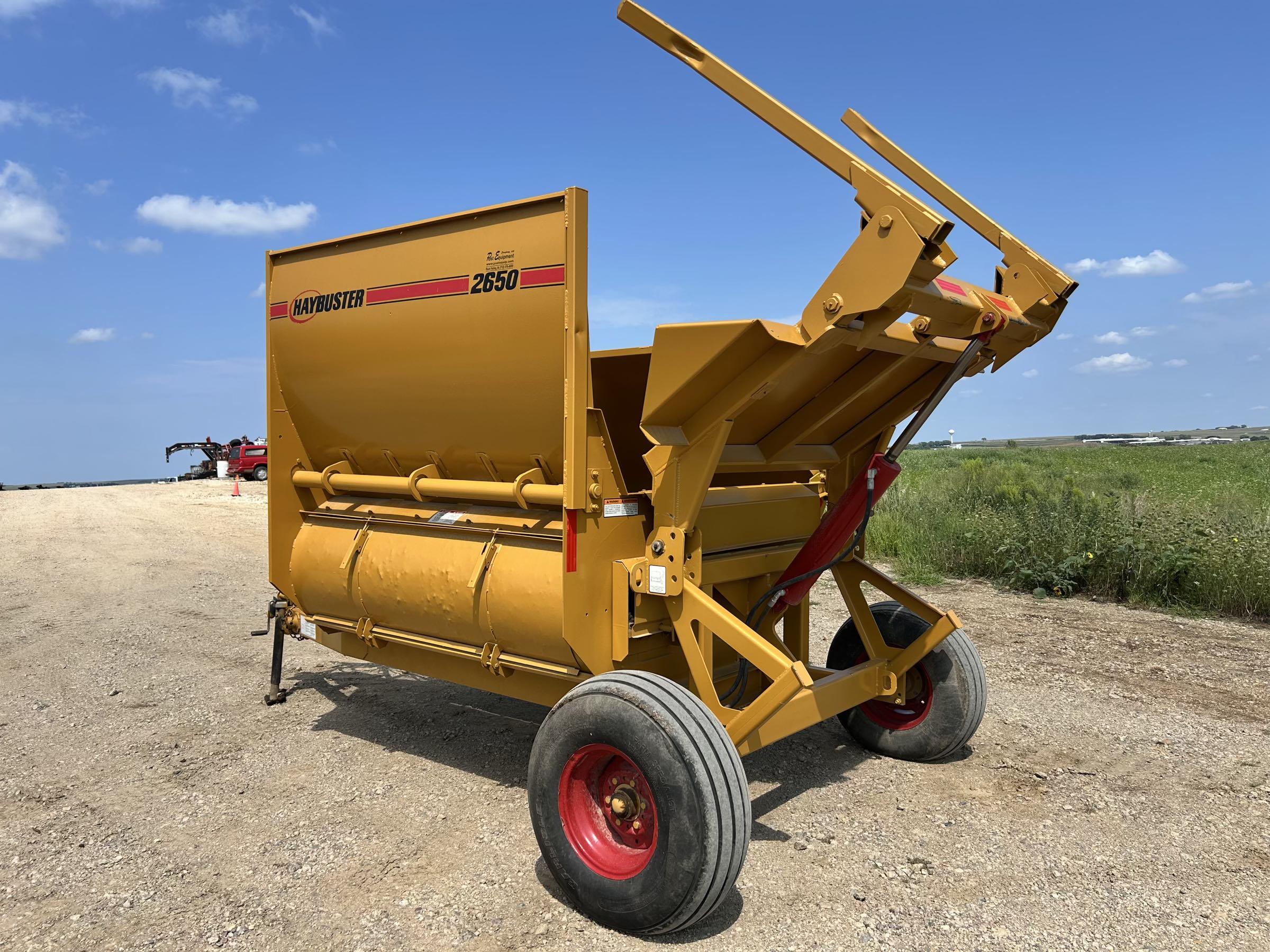 Haybuster 2650 Bale Processor - Image 7