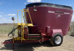 Supreme 700T Vertical Feed Mixer