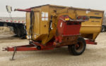 Knight 3025 Reel Mixer Wagon