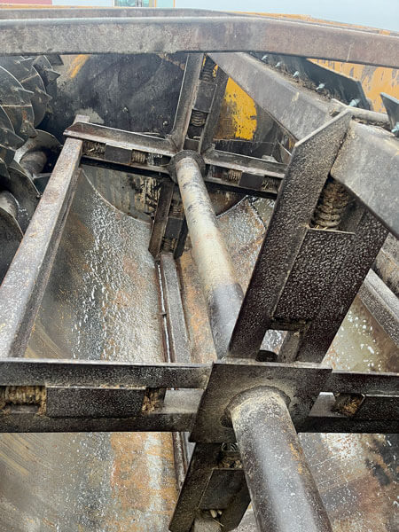 Knight 3025 Reel Mixer Wagon - Image 6