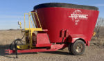 Supreme 900T Vertical Mixer Wagon