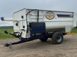 ***NEW*** Herd-Boss 6160 Reel Feed Mixer