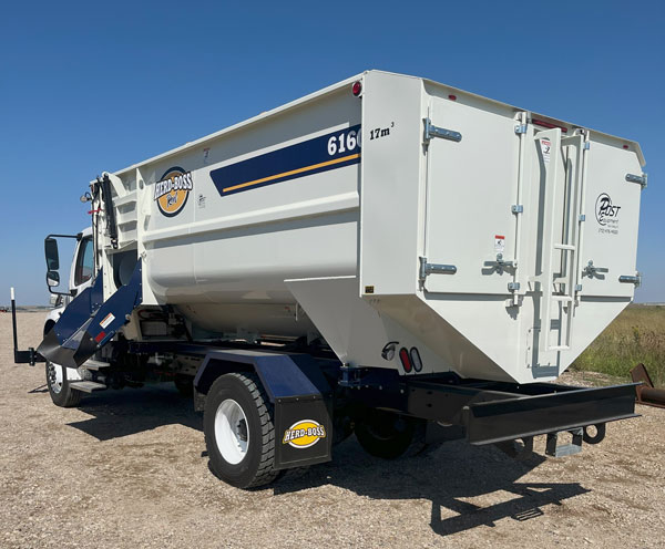 ***NEW*** Herd-Boss 6160 Reel Feed Mixer Mounted on a Freightliner Truck - Image 4