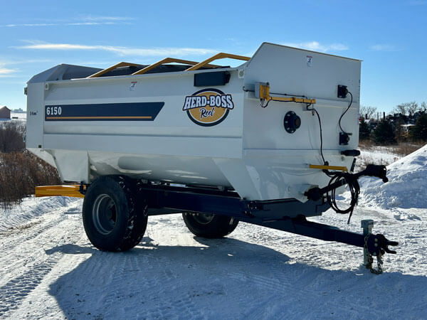 ***NEW*** Herd-Boss 6150 Reel Feed Mixer - Image 2