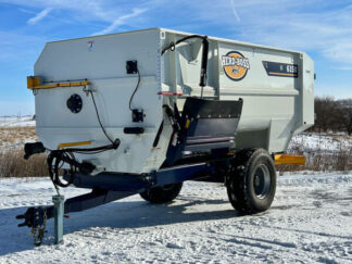 ***NEW*** Herd-Boss 6150 Reel Feed Mixer