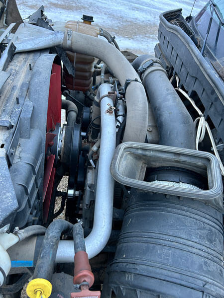 SAC 6160 Reel Feed Mixer Mounted on an 2015 IH 7400 Truck - Image 6