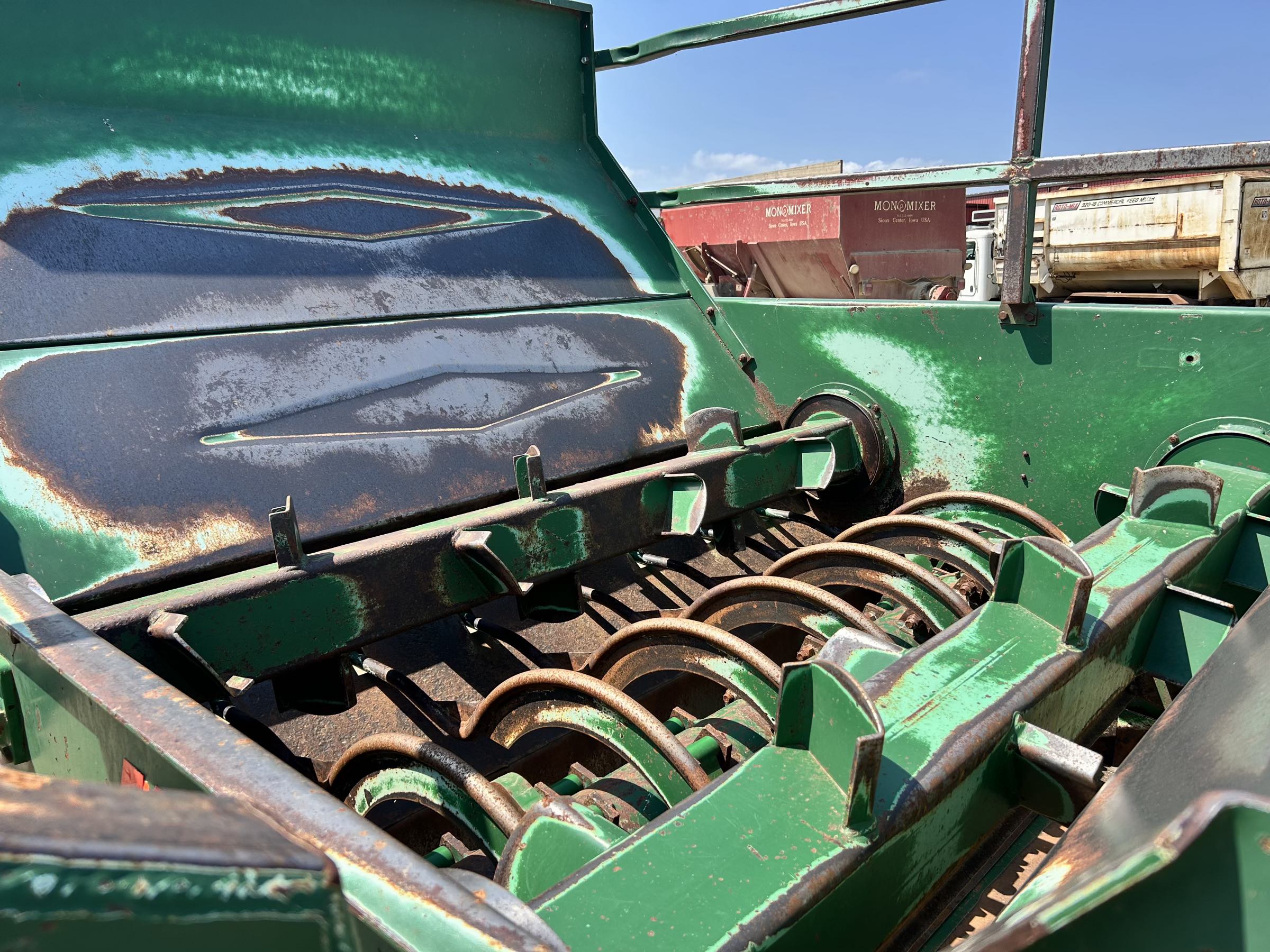 Bale King 3100 Bale Shredder - Image 10