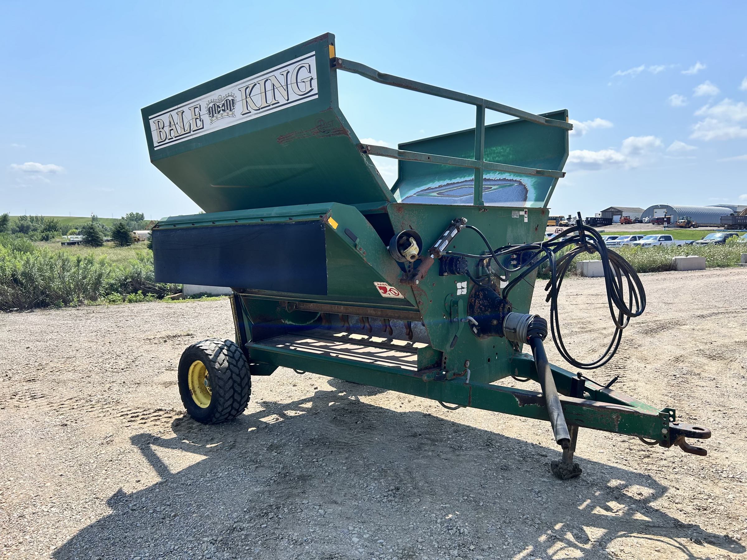 Bale King 3100 Bale Shredder - Image 3
