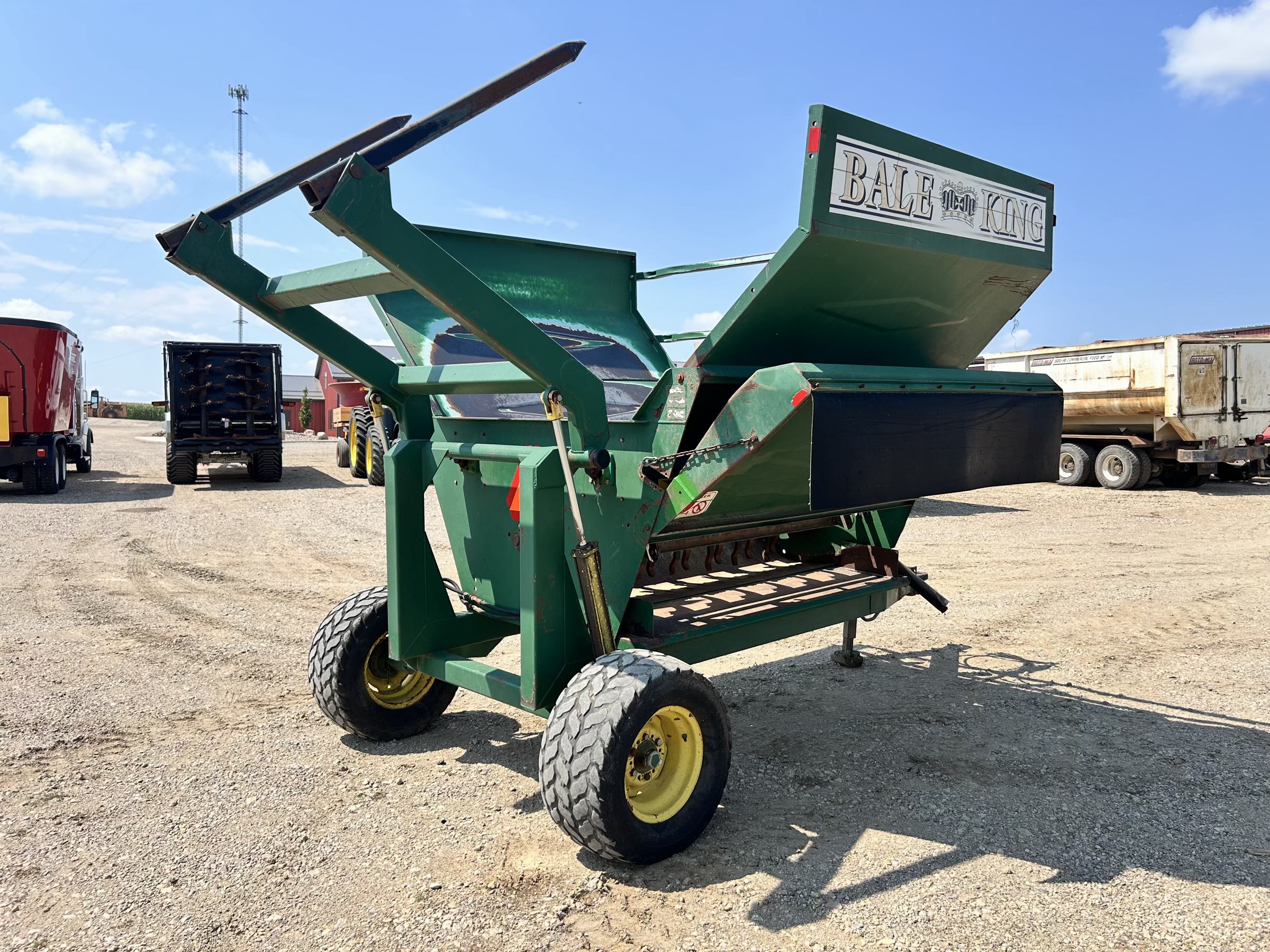 Bale King 3100 Bale Shredder - Image 5