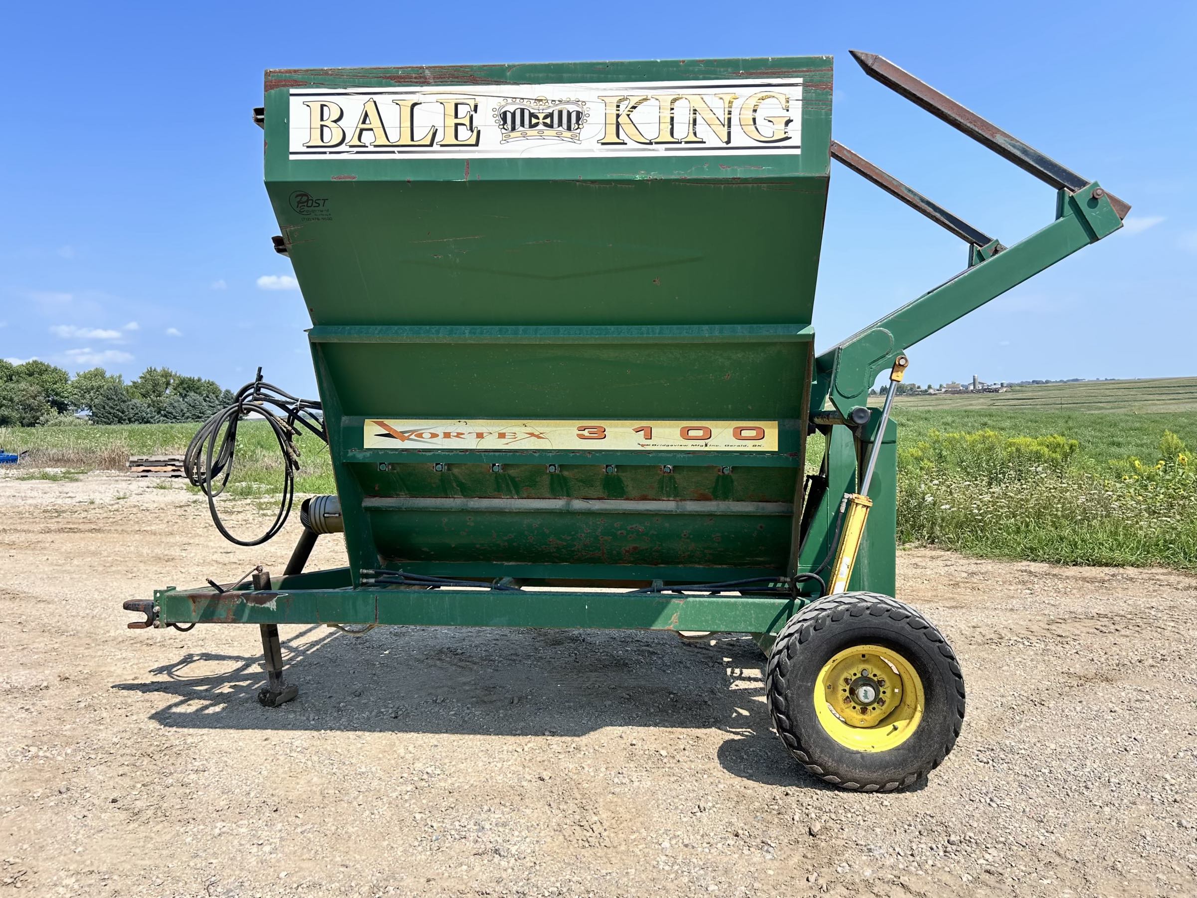 Bale King 3100 Bale Shredder - Image 8