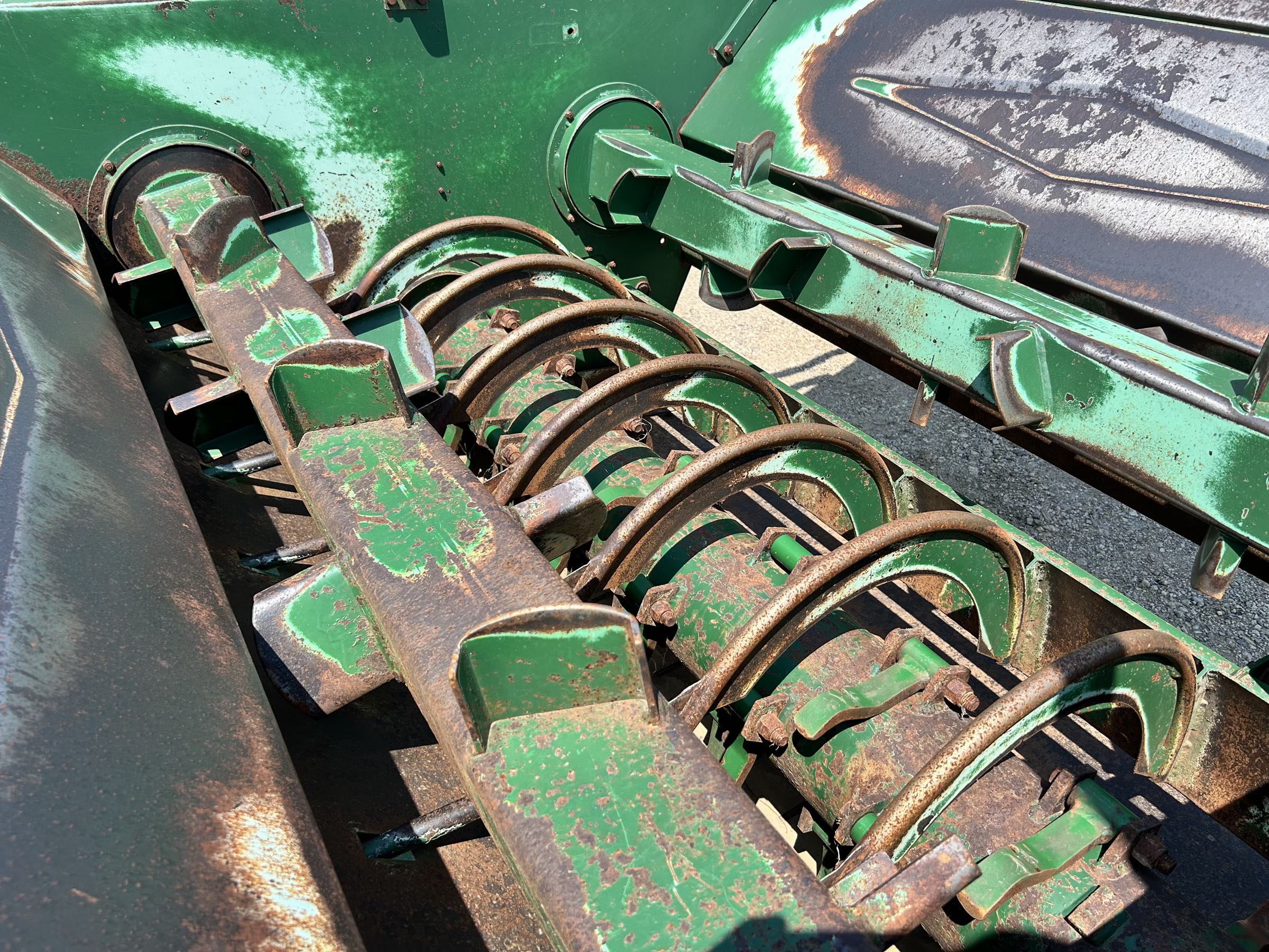 Bale King 3100 Bale Shredder - Image 9