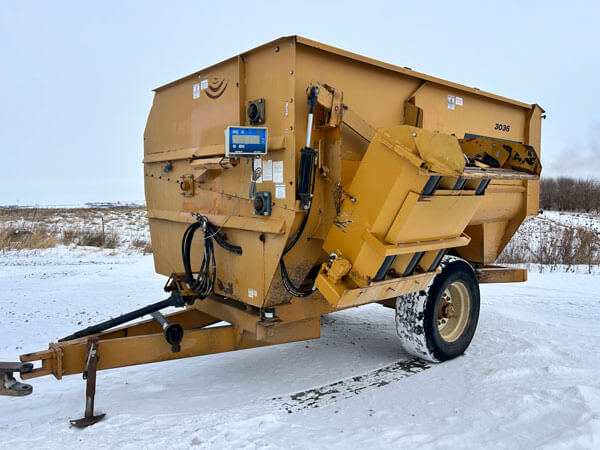 Kuhn-Knight-3036-Reel-Mixer-Wagon Kuhn Knight 3036 Reel Mixer Wagon