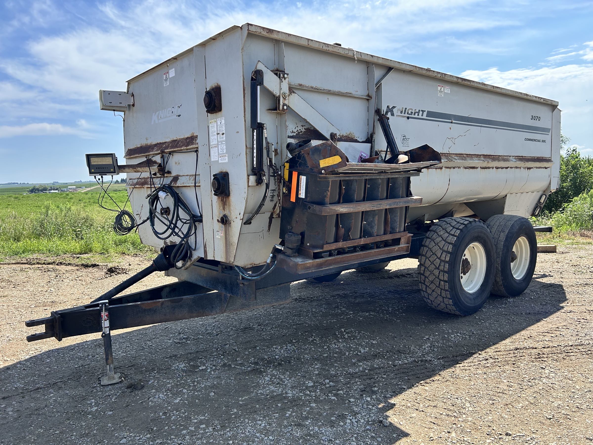 KNIGHT-3070-REEL-FEED-MIXER-1 Kuhn Knight 3070 Reel Feed Mixer