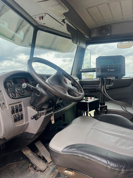 2010 Peterbilt Truck with a 575 Harsh Mixer Box - Image 4