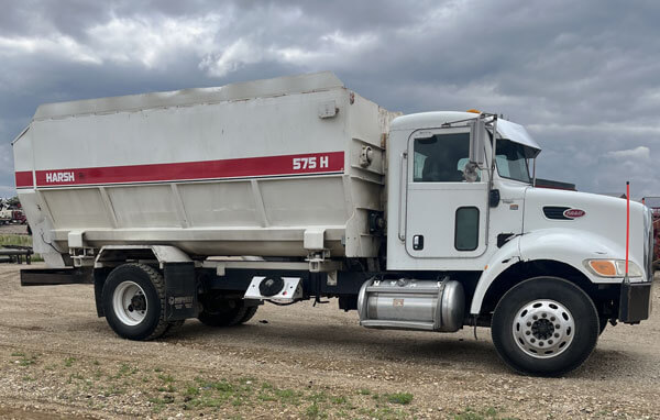 2010 Peterbilt Truck with a 575 Harsh Mixer Box - Image 3