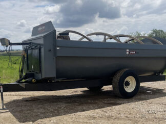 Farm Aid 500 Reel Feed Mixer