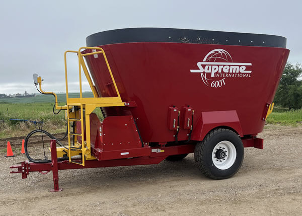 ***NEW*** Supreme 600T Vertical Feed Mixer