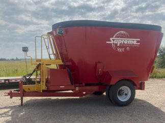Supreme 900T Vertical Feed Mixer