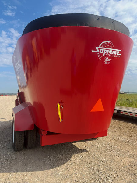 Supreme 900T Vertical Feed Mixer - Image 4