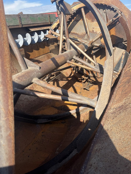 Farm Aid 340 Reel Feed Mixer - Image 5
