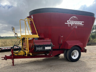 Supreme 900T Vertical Feed Mixer