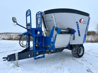 ***NEW*** Penta 5040 Vertical Feed Mixer