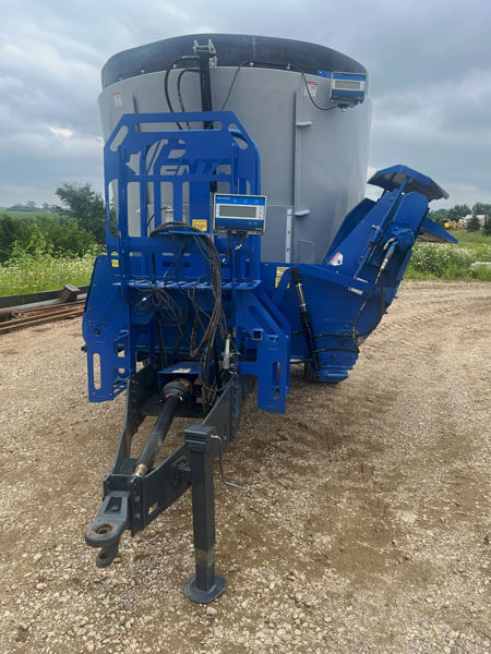 Penta 5030 Vertical Feed Mixer - Image 2
