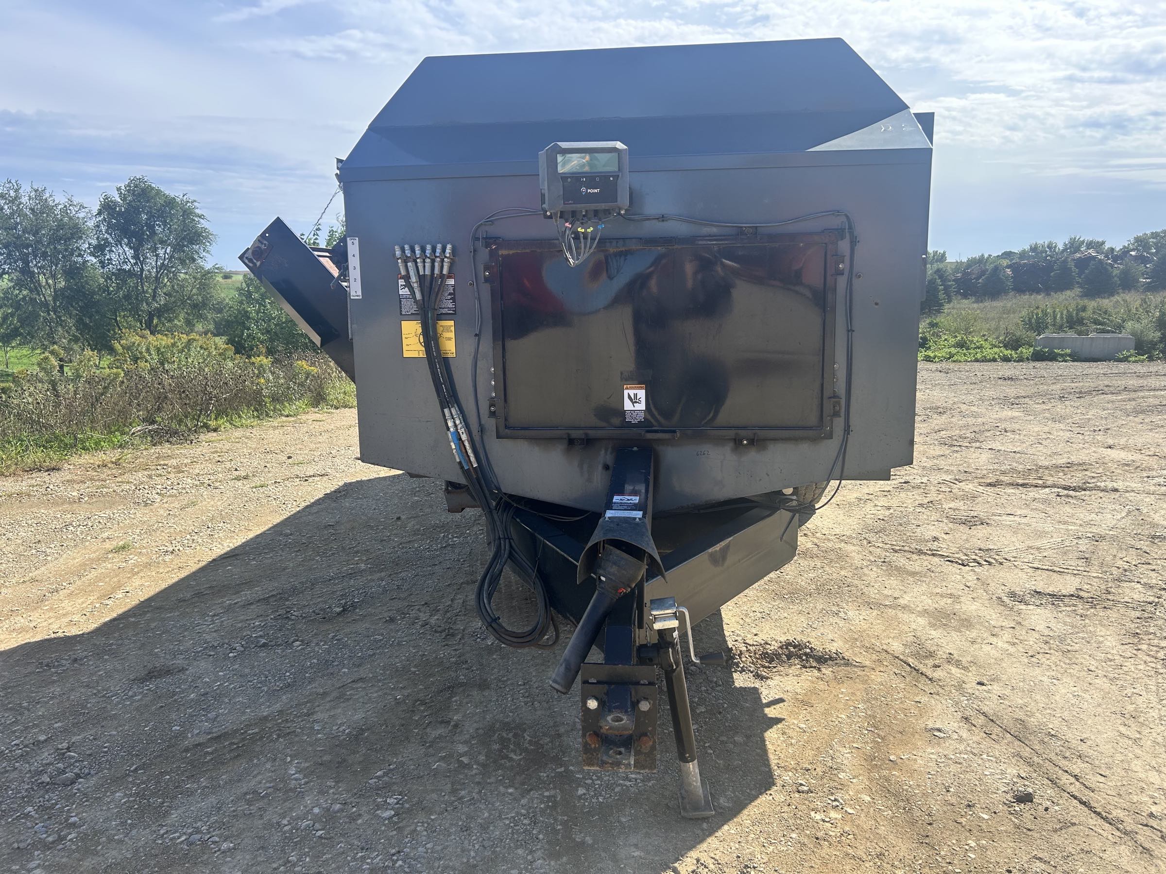 Farm Aid 500 Reel Feed Mixer - Image 2