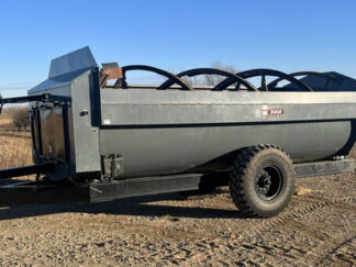 Farm Aid 500 Reel Feed Mixer