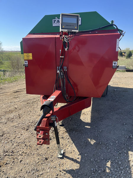Farm Aid 430 Reel Feed Mixer - Image 2