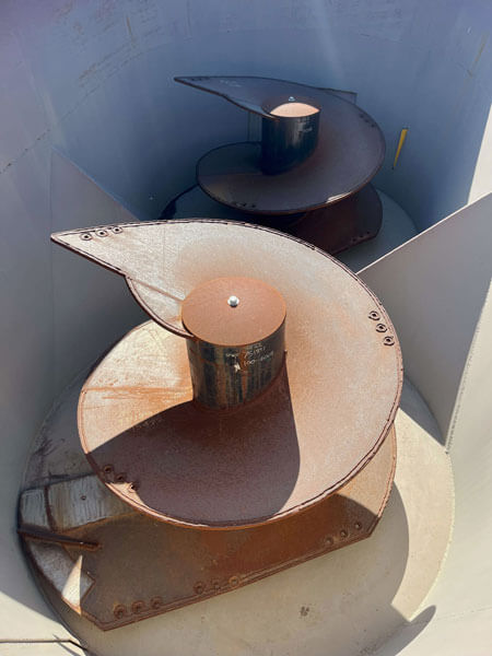 ***NEW*** Supreme 1250TM Vertical Mixer on a Kenworth Truck - Image 6