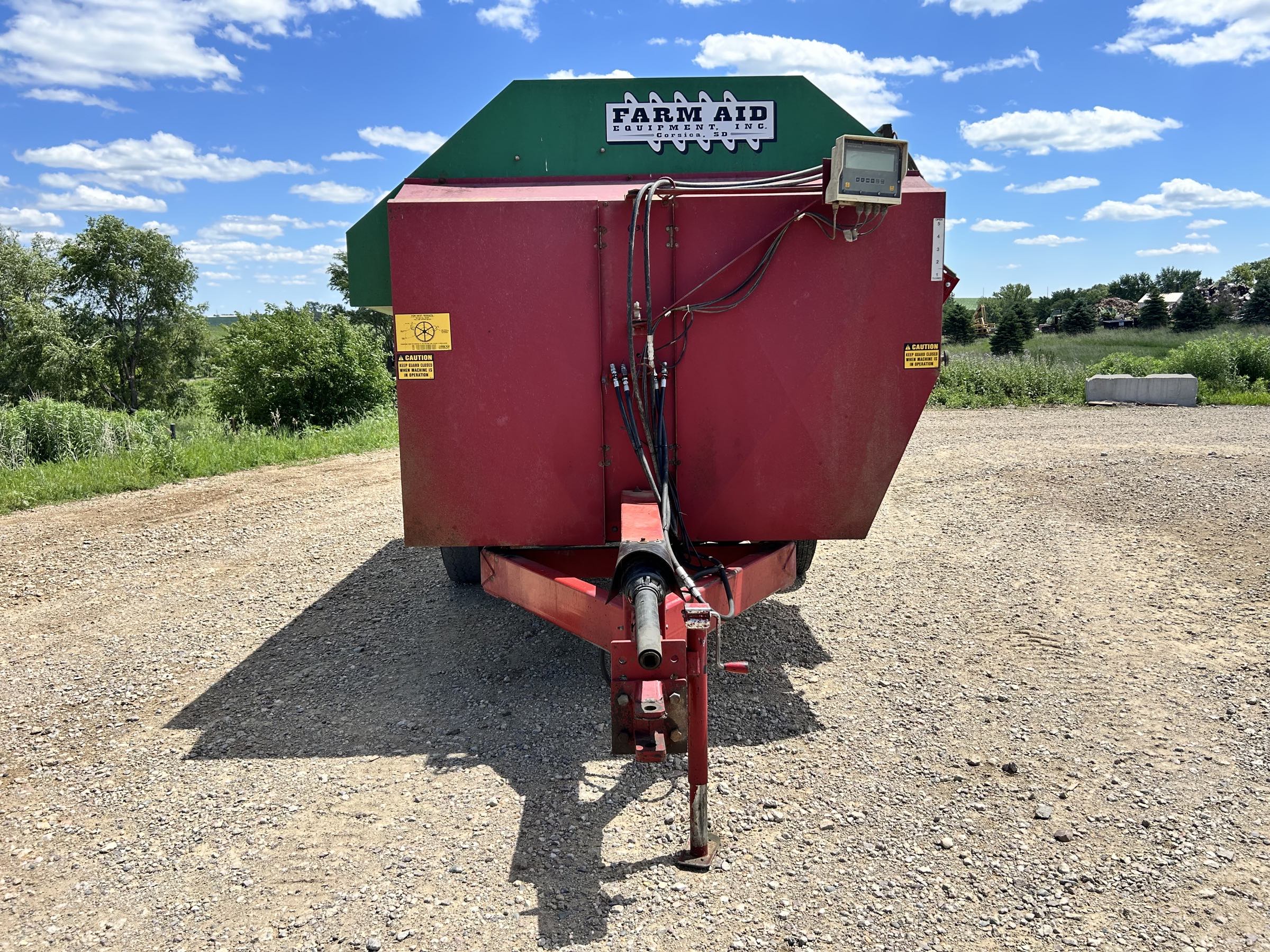 Farm Aid 340 Reel Feed Mixer - Image 2
