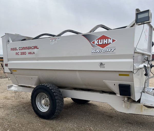 Kuhn Knight RC250 Reel Feed Mixer - Image 3