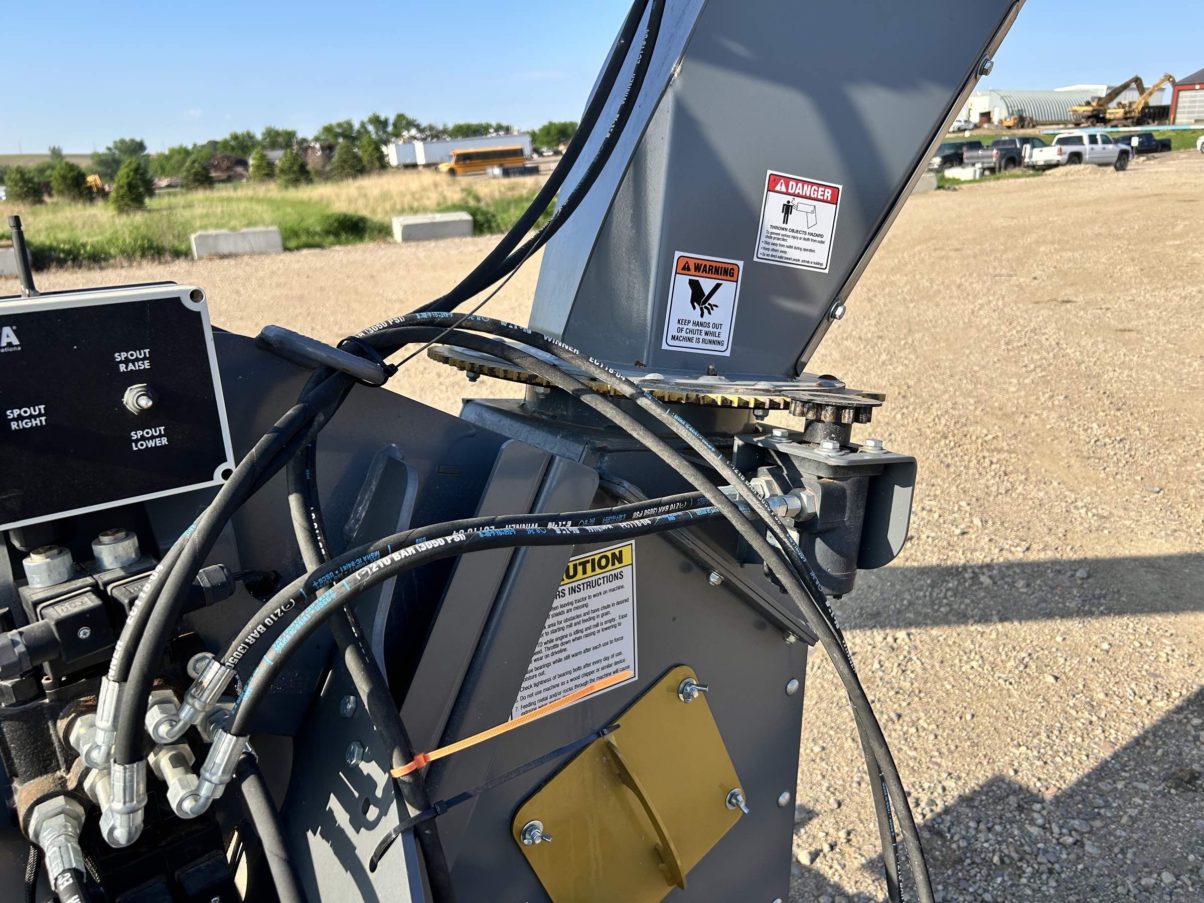 Used Lankota Corn Cracker! Trailer mounted with a jump auger kit, auger is 75%. hydraulic adjustable spout with liner and wireless remote, 60 hardened steel hammers, and a large 1000 PTO. Ready to go!