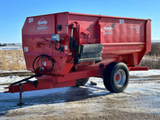 Kuhn Knight 3142 Reel Feed Mixer
