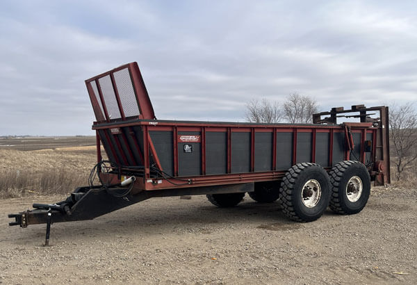 Spread-All TR22T Vertical Beater Manure Spreader