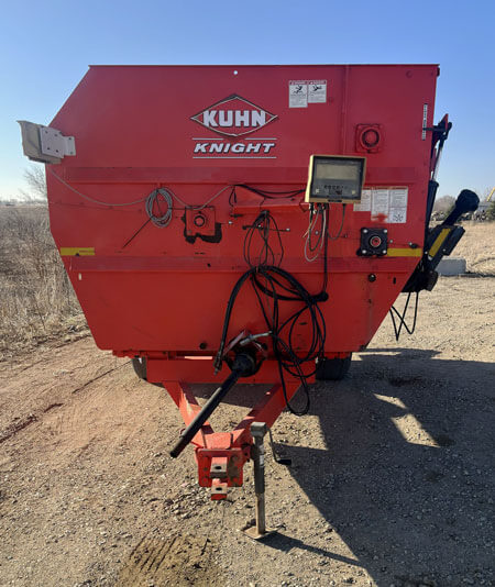 Kuhn Knight 3142 Reel Feed Mixer - Image 2