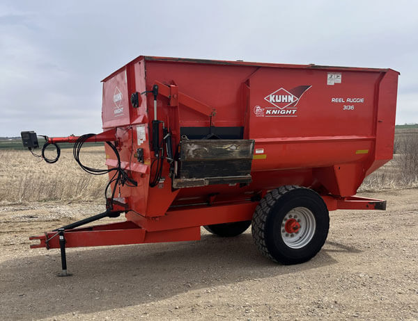 Kuhn-Knight-3136-Reel-Feed-Mixer Kuhn Knight 3136 Reel Feed Mixer