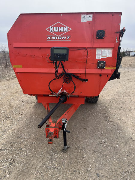 Kuhn Knight 3136 Reel Feed Mixer - Image 2