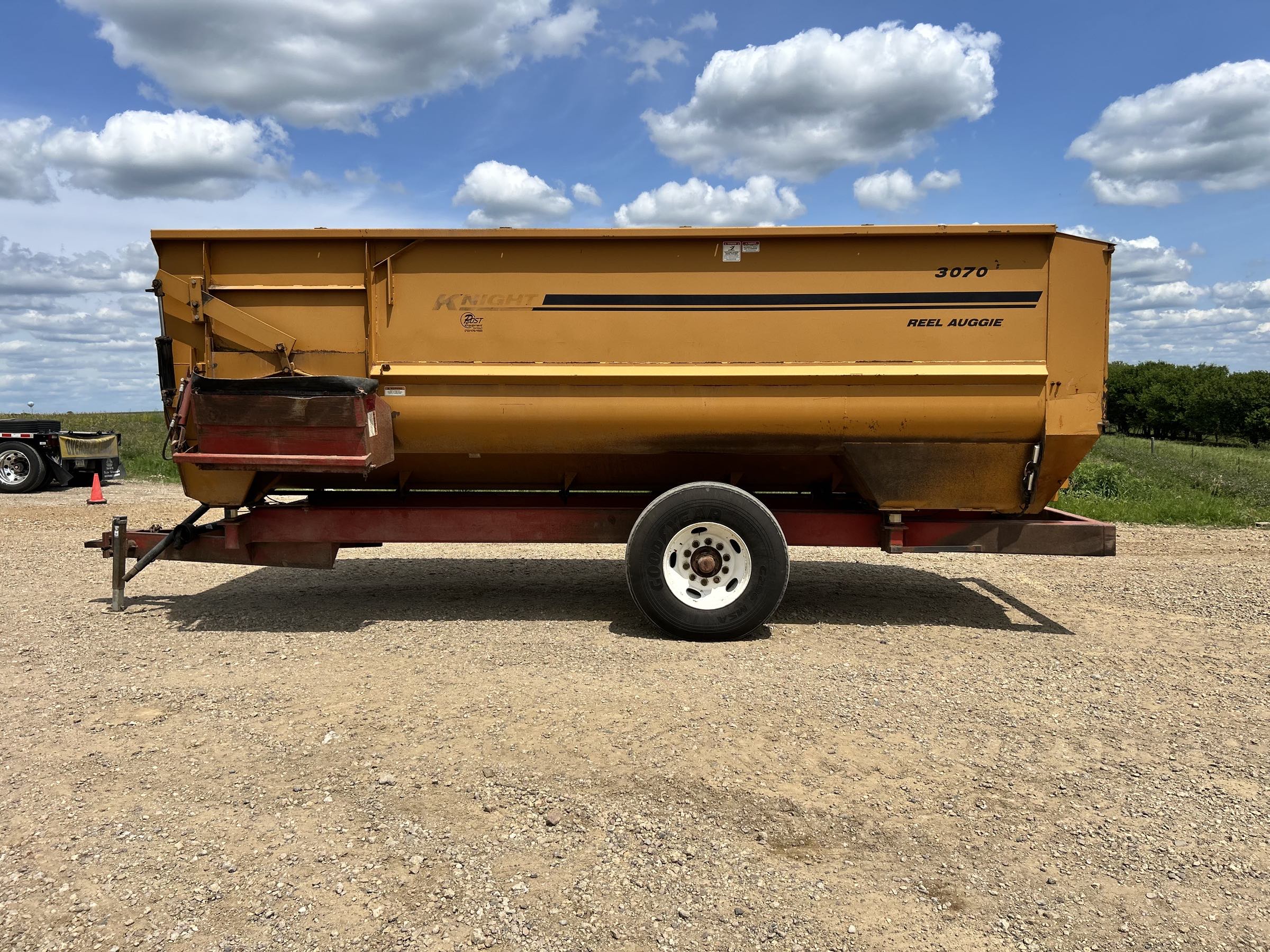 Knight 3070 Reel Feed Mixer - Image 8