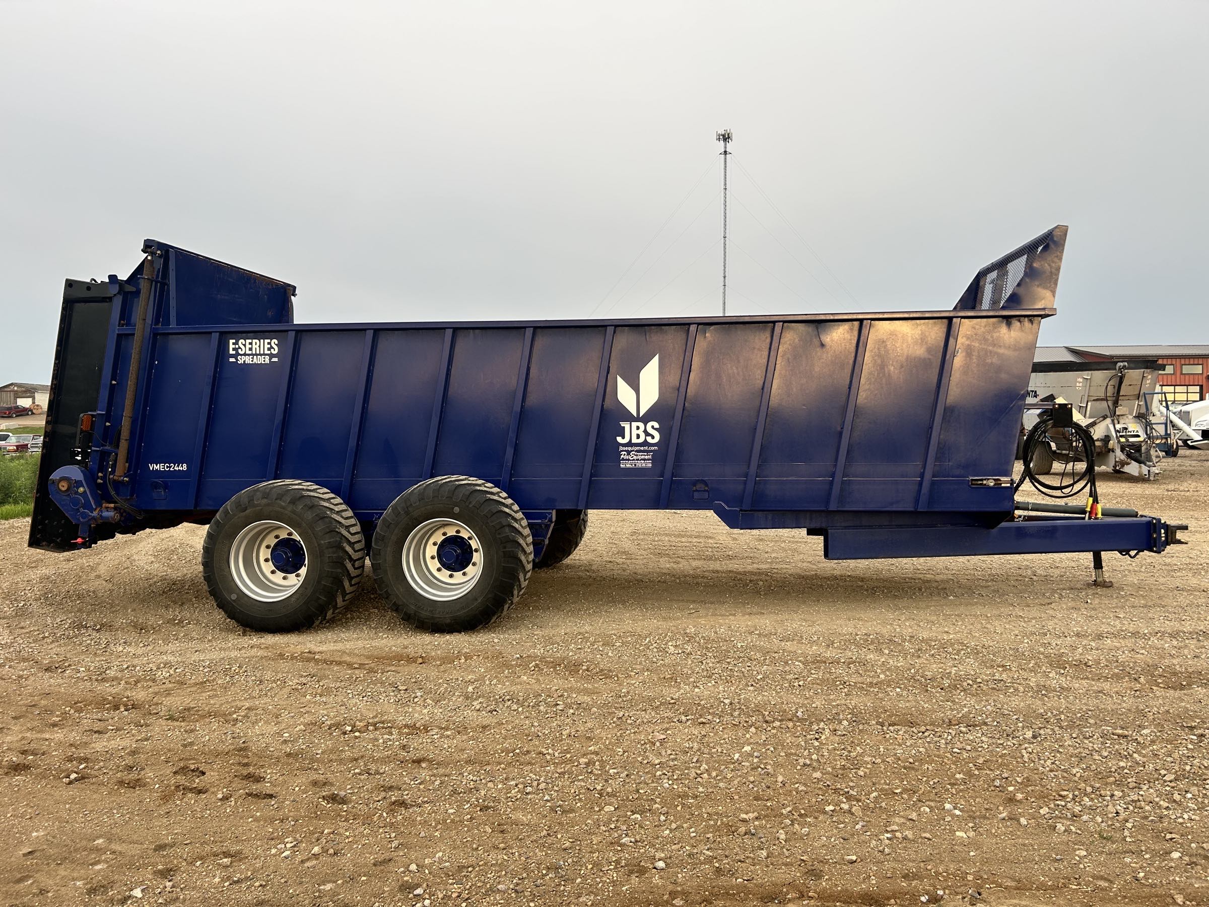 JBS 2448 Manure Spreader - Image 5