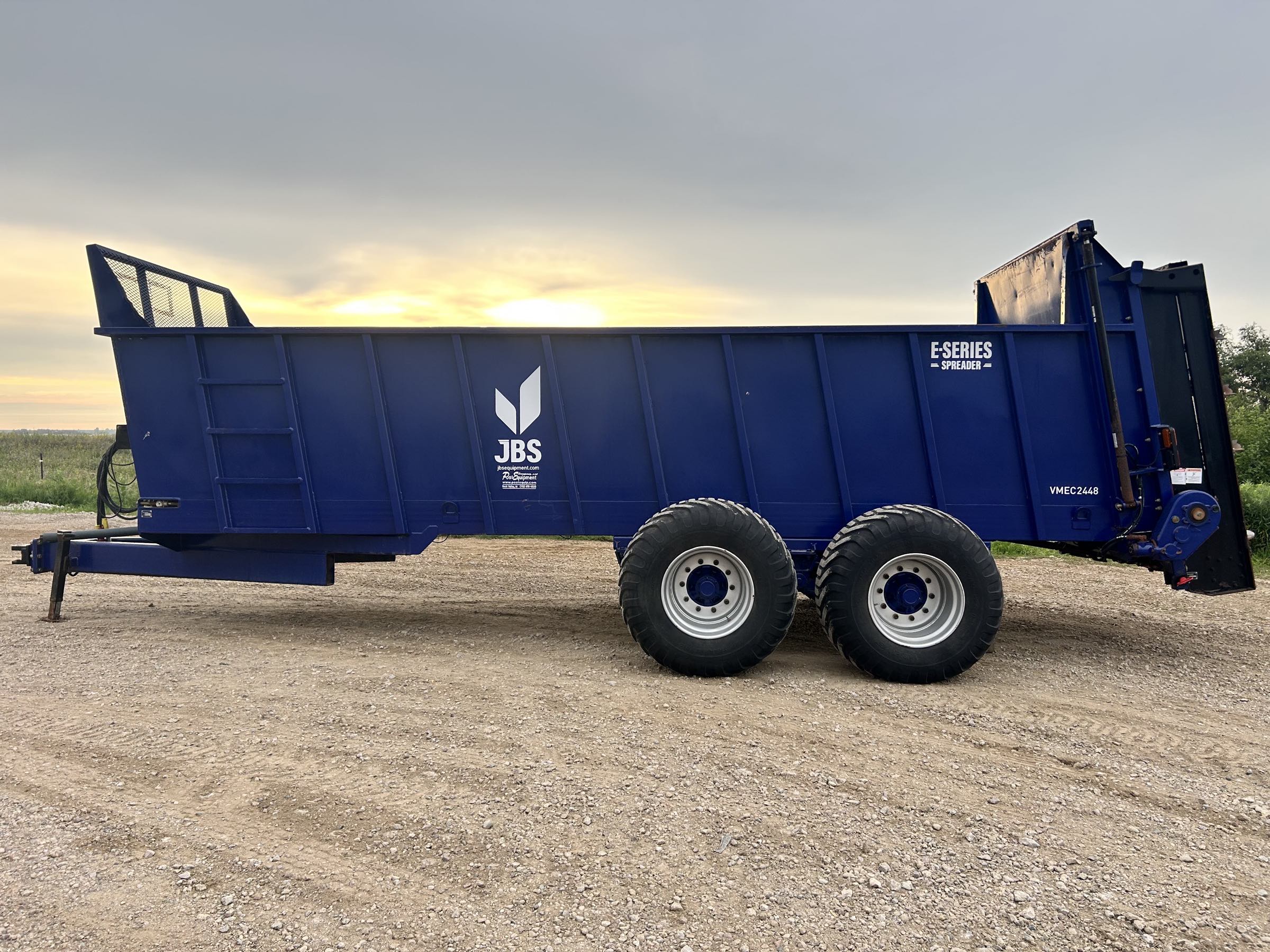 JBS 2448 Manure Spreader - Image 9