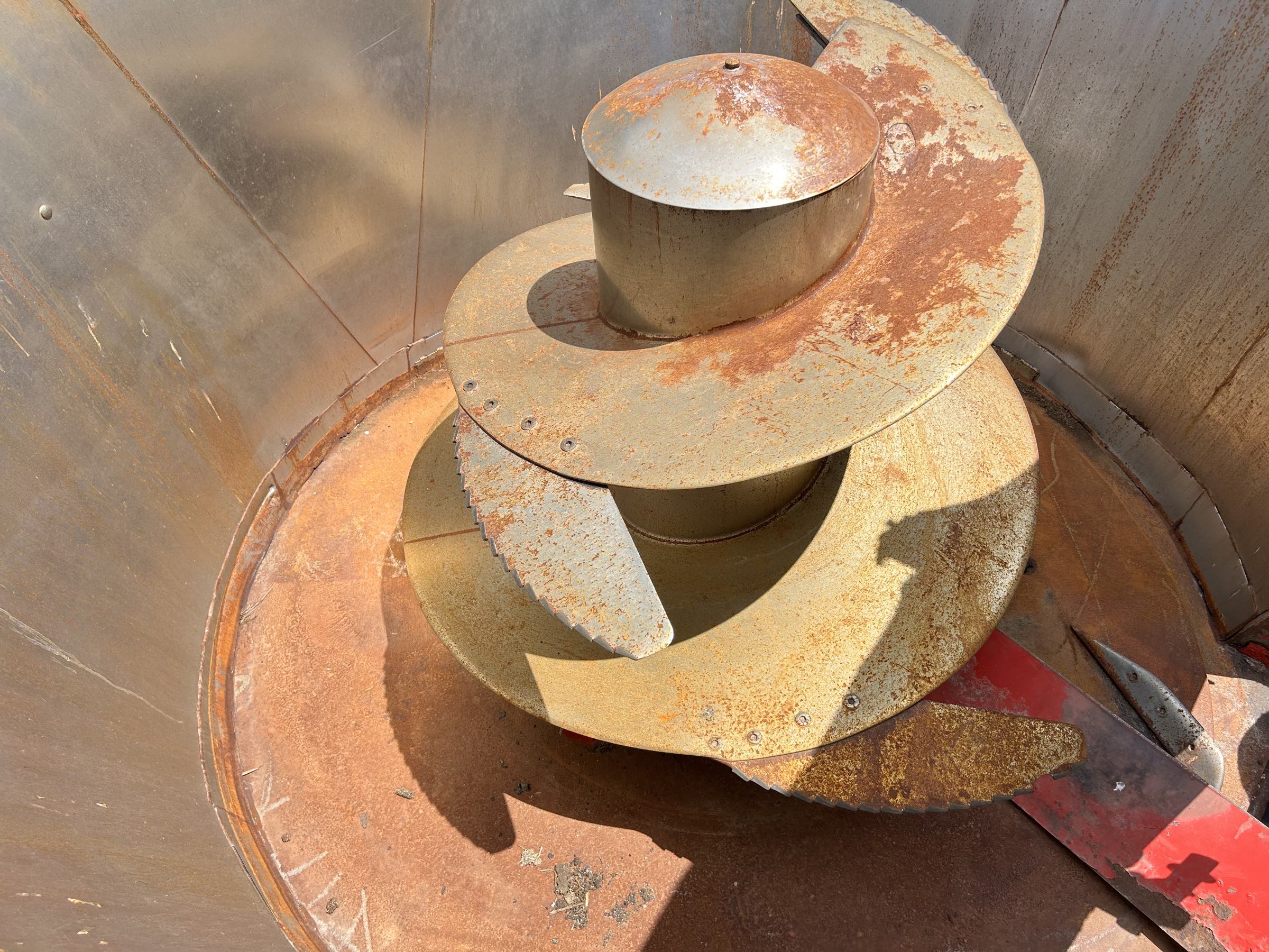 NDEco 1402 Vertical Feed Mixer - Image 10